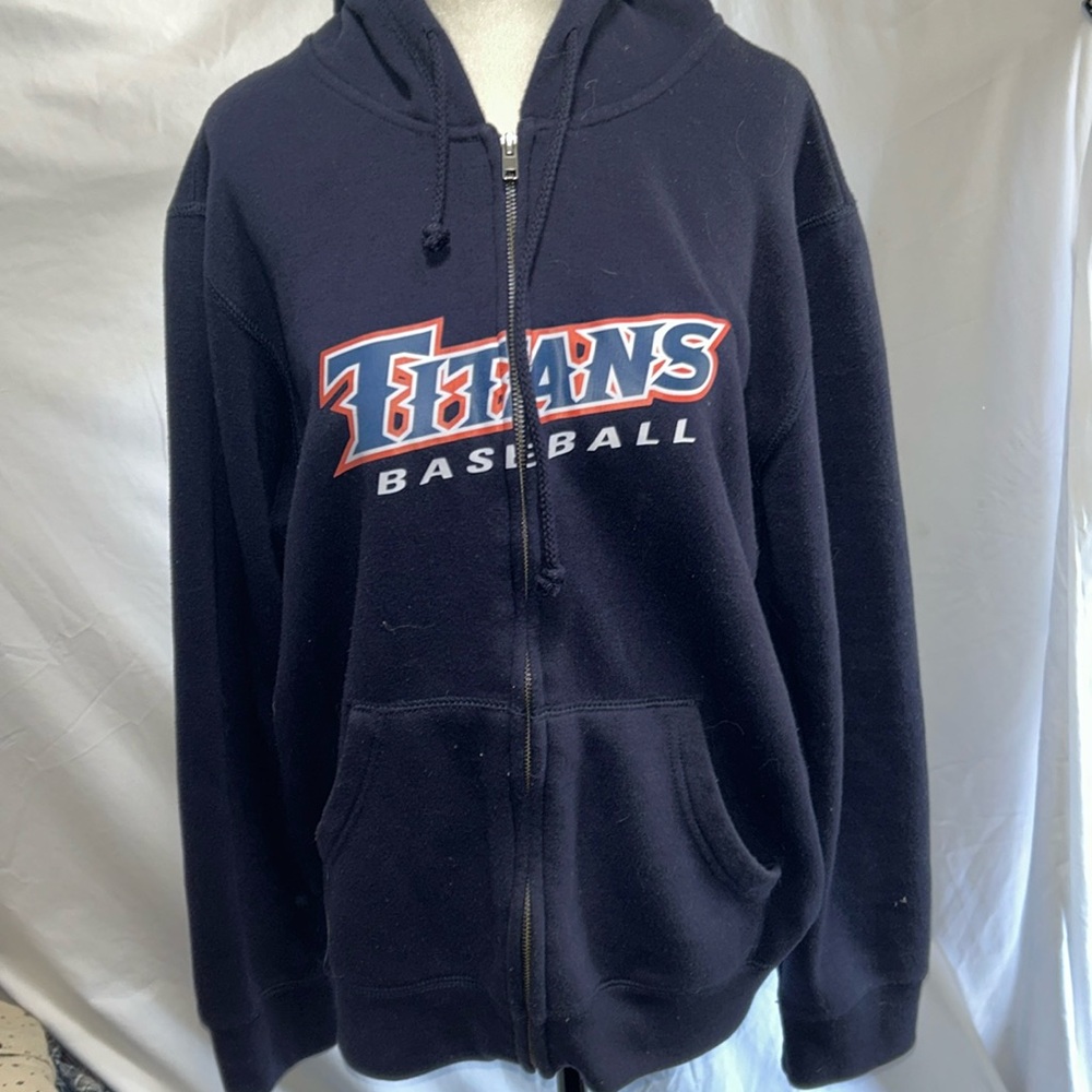 Titan baseball sweatshirt with hood large